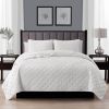 Full/Queen 3-Piece White Polyester Microfiber Diamond Quilted Quilt Set