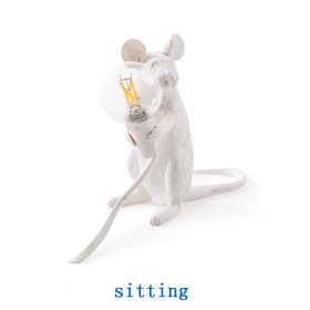 Creative Nordic Resin Mouse Table Lamp Desk LED Night Lights Small Mini Rat Desk Lamps (Color: White, type: US-sitting)